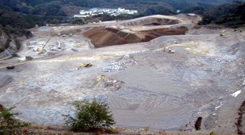 芳村石産株式会社（２）