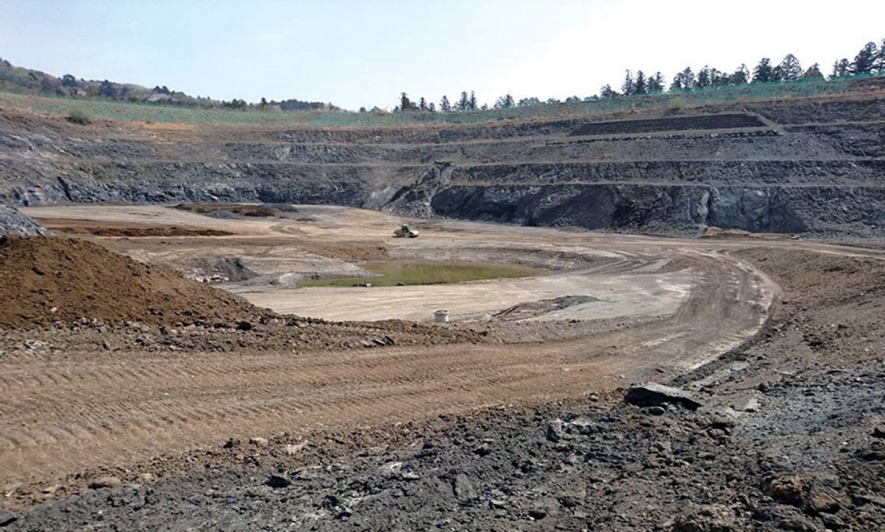 成木開発株式会社（オ）